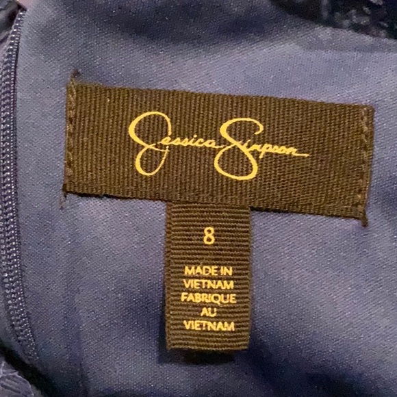 Beautiful Jessica Simpson Lace Dress - Picture 5 of 5